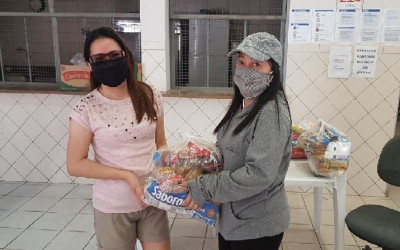 Campanha solidária da Missão Paz em plena atividade