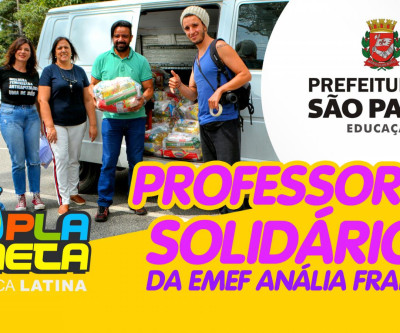 Professores solidários distribuem cestas básicas para familiais de alunos imigrantes em São Paulo