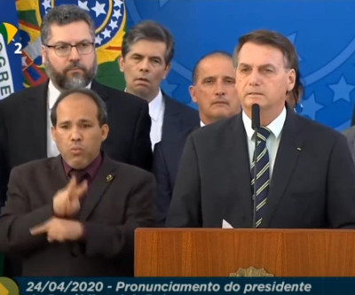 Bolsonaro fala sobre saída de Moro