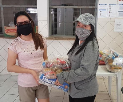 Campanha solidária da Missão Paz em plena atividade