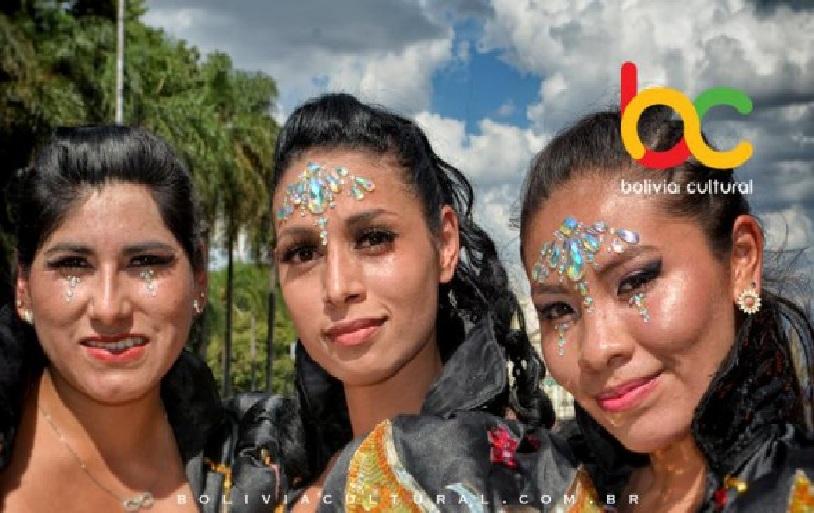 A dança do Caporal 100%  Boliviano no Carnaval Paulistano - Pholia na Luz 2019
